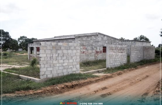 casa inacabada T4 Mutamba (via expresse)