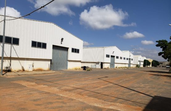 Armazens de 1000m2, porto seco, viana