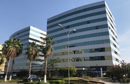 Apartamento duplex t2 Condomínio belas business park