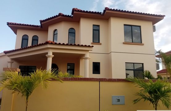 Vivenda V5+1 Virgem jardim de Rosas &#8211; Oportunidade de Mercado
