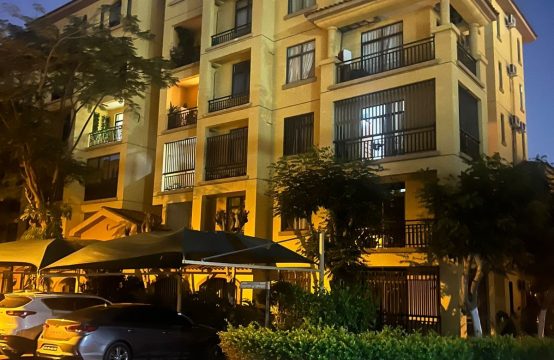 ARRENDA-SE APARTAMENTO T2 MOBILADO CONDOMÍNIO JARDIM DE ROSAS