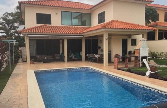 A Venda Vivenda V4, no Condomínio Old Village &#8211; Talatona