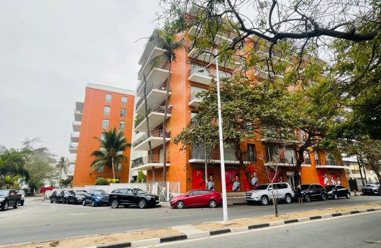 APARTAMENTO T3 – ALTO PADRÃO – EDIFÍCIO FAROL VELHO, ILHA DO CABO (LUANDA)