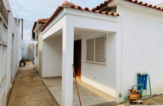 VIVENDA V3+3 VIA EXPRESSA &#8211; BENFICA