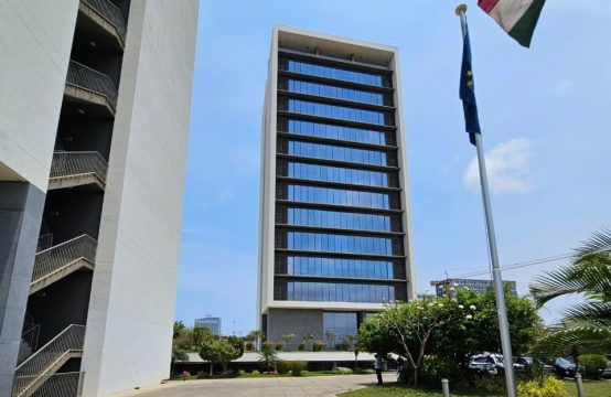 Escritórios para arrendamento no Zenith Towers, Talatona.