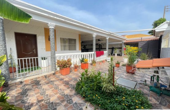 VENDE-SE ESTÁ VIVENDA T3+ ANEXO T2, LOCALIZADA NO CONDOMÍNIO GIRASSOL (LUANDA)