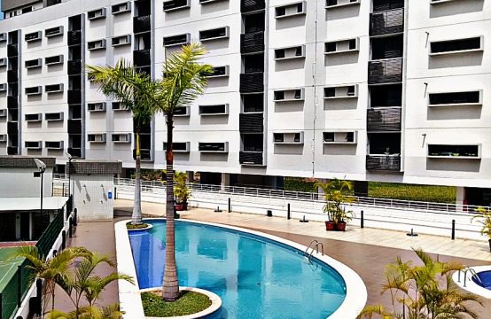 ARRENDA-SE APARTAMENTO T4 DUPLEX, LOCALIZADO NO CONDOMÍNIO LAGUNA RESIDENCIAL (TALATONA)
