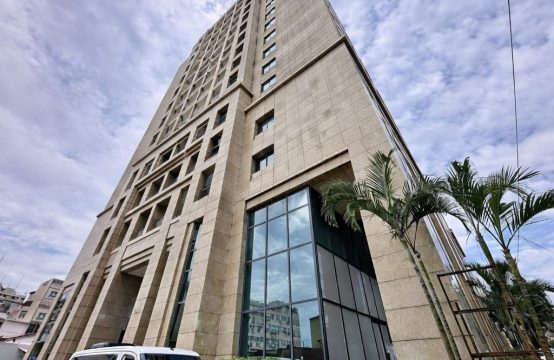 ARRENDA-SE APARTAMENTO T2+1, LOCALIZADO NO EDIFÍCIO PALÁCIO REAL