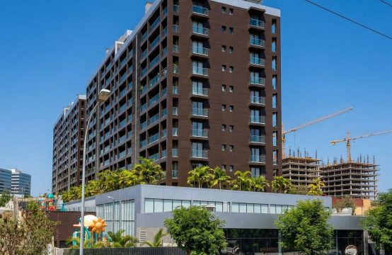 VENDE-SE APARTAMENTO T3 LUXUOSO, LOCALIZADO NO CONDOMÍNIO PALMS RESIDENCE